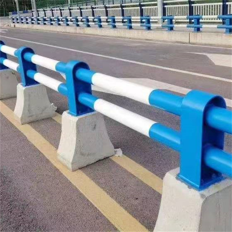 宿迁水泥墩防撞护栏